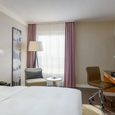 Mercure Oldenburger Allee Hotel 4*